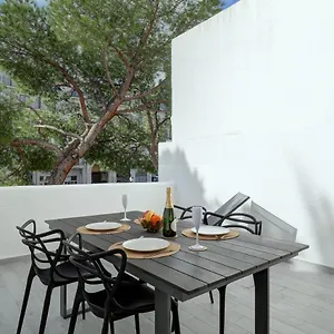 Apartment One Bedroom Walking Distance To Puerto Banus, Marbella