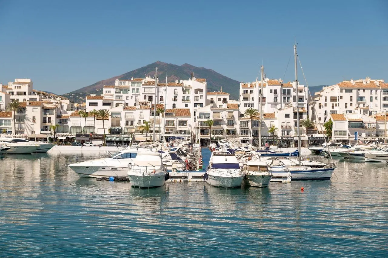 Top Renovated Penthouse In Los Naranjos Μαρμπέλλα