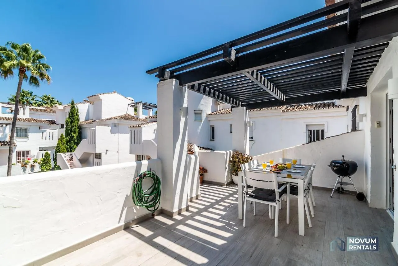 Apartment Top Renovated Penthouse In Los Naranjos Marbella