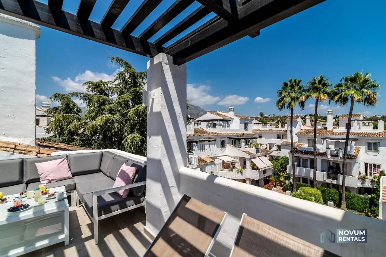Top Renovated Penthouse In Los Naranjos Marbella Apartment