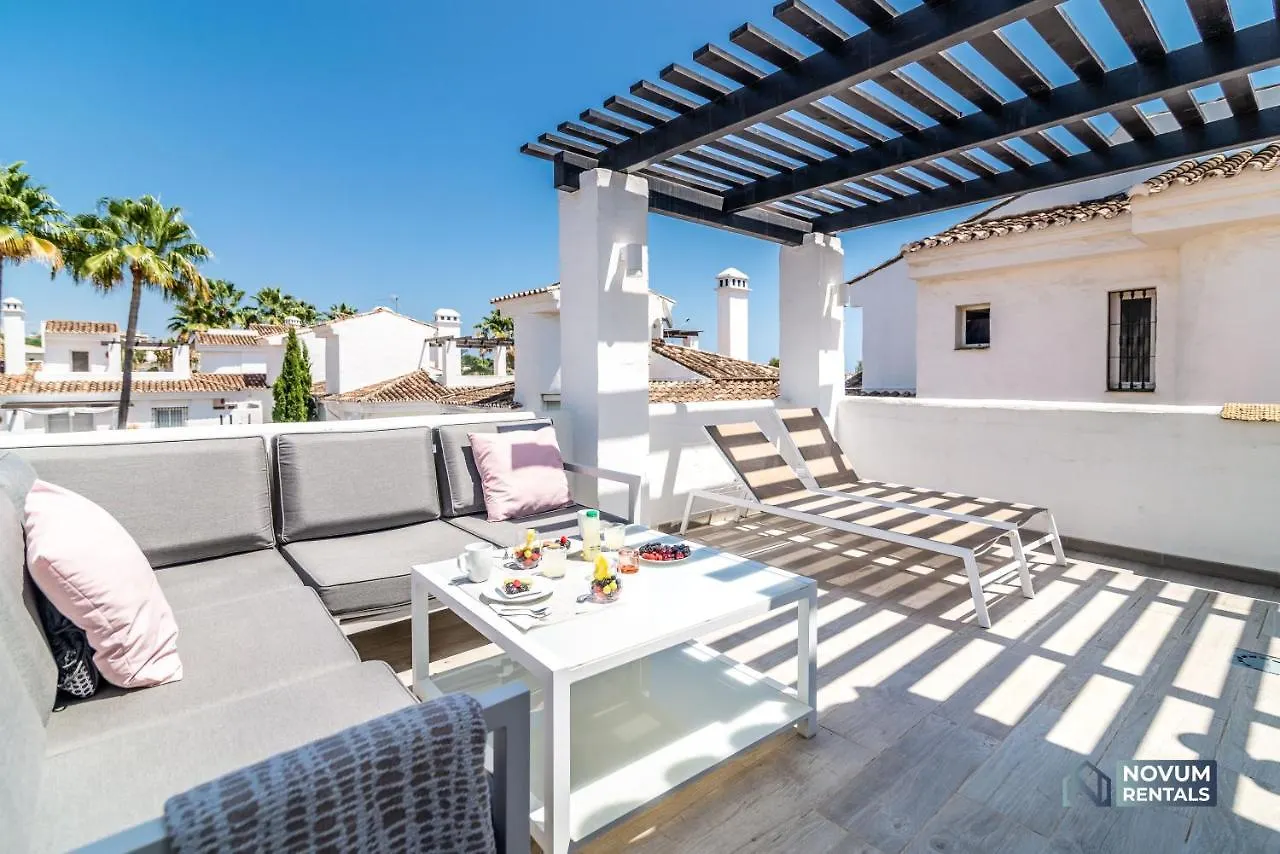 Top Renovated Penthouse In Los Naranjos Marbella Apartment
