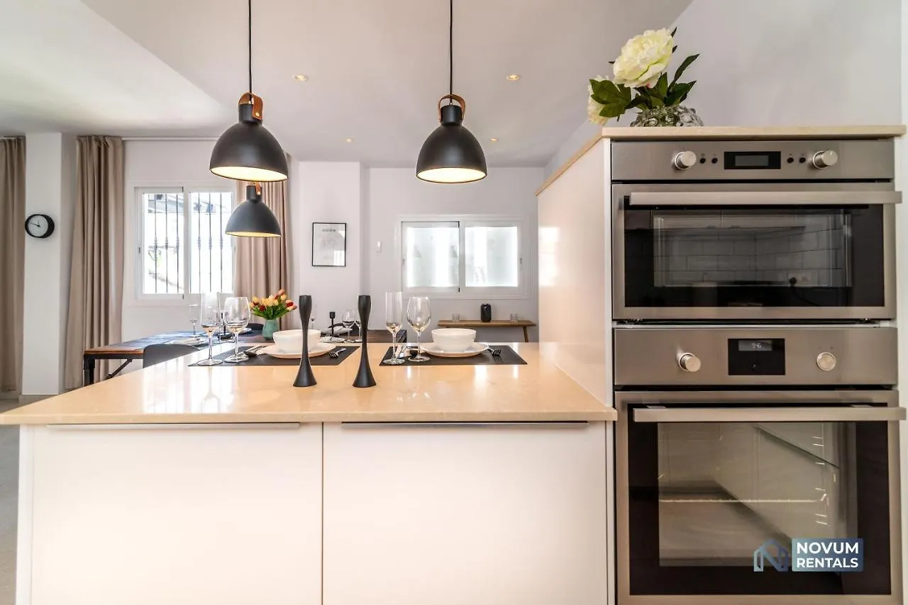 Apartment Top Renovated Penthouse In Los Naranjos Marbella
